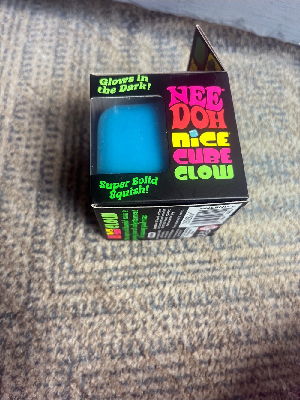 Needoh Nice cube glow blue new - Picture 2 of 3